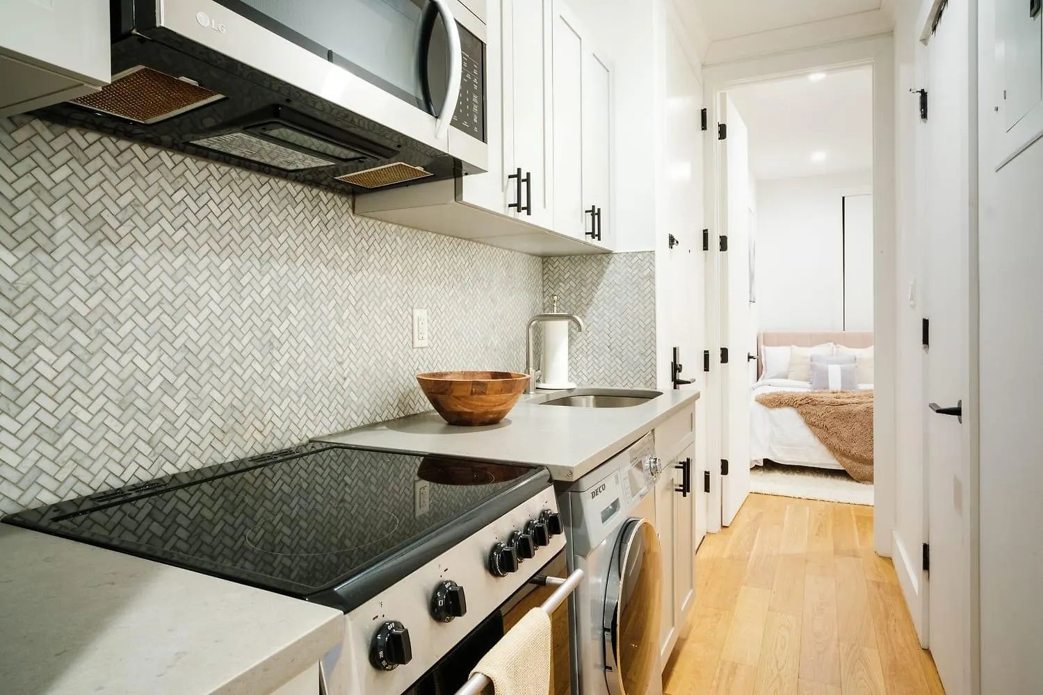 뉴욕 1288-4R Newly Furnished Prime Ues 2Br 아파트